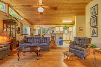7711 Alarka Rd, Bryson City, NC 28713