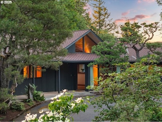 321 NW Hilltop Dr, Portland, OR 97210