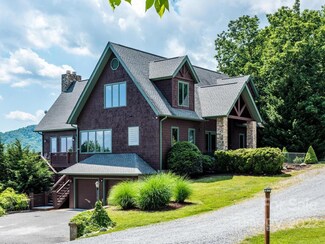 6 Songbird Ct, Hendersonville, NC 28792