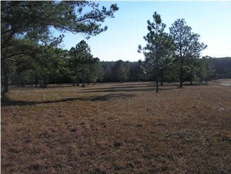 14A Romi Cir, Crestview, FL 32539