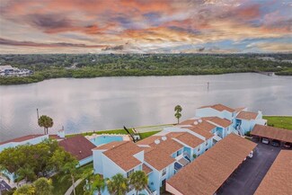 1 Windrush Blvd Unit 5, Indian Rocks Beach, FL 33785