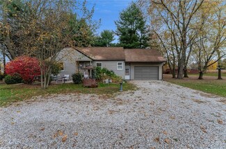 9229 Saint Peters Church Rd NE, Louisville, OH 44641
