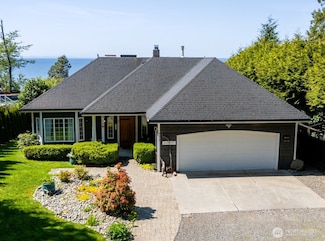 8613 Semiahmoo Dr, Blaine, WA 98230