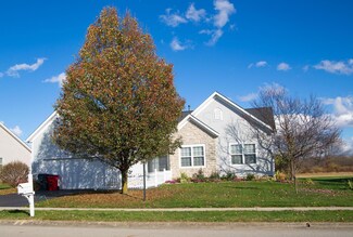 160 Mohican Ln, Pataskala, OH 43062