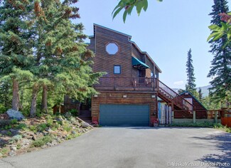 7241 Montagne Cir, Anchorage, AK 99507