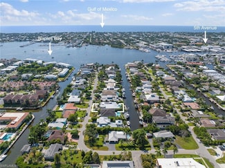 1521 Pelican Ave, Naples, FL 34102
