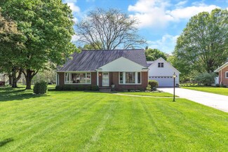 760 N Kalamazoo Ave, Marshall, MI 49068