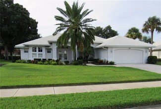479 Lake of the Woods Dr, Venice, FL 34293