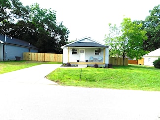 109 W Poplar St, Stanley, NC 28164