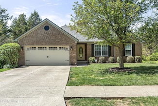 1112 Majestic Woods Dr, La Grange, KY 40031