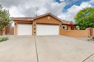 909 Bosque Rd NE, Albuquerque, NM 87113