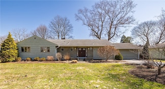 270 Grosvenor Rd, Rochester, NY 14610