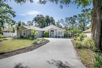 2623 Gables Dr, Eustis, FL 32726