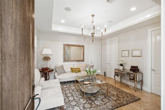 5231 Calle Montilla Place, Houston, TX 77007