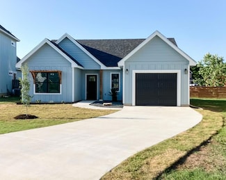 313 Sage Cir, Blanco, TX 78606