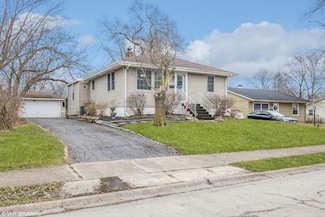241 Tiverton Ln, Steger, IL 60475