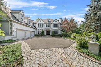 2 Camden Ct, Irvington, NY 10533