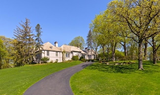 3340 Hill Ln, Wayzata, MN 55391