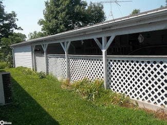 829 Quiet Harbor Unit 11, Creston, IA 50801