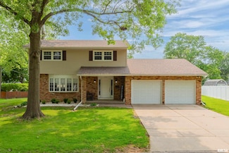 1612 20th St, Bettendorf, IA 52722
