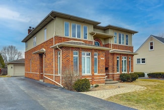 404 N Knight Ave, Park Ridge, IL 60068