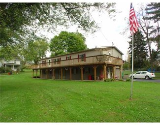 129 Varsity Rd, Masontown, PA 15461