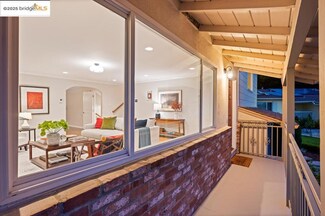 21 Maggiora Ct, Oakland, CA 94605