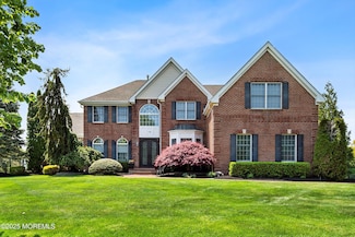 19 Gallant Fox Rd, Tinton Falls, NJ 07724