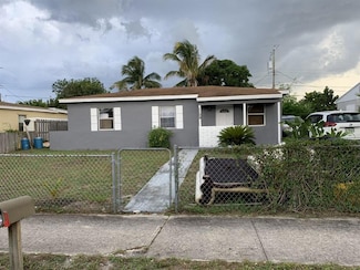 1109 14th Ct S, Lake Worth, FL 33460