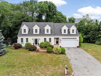 8 Trudys Ln, Scituate, MA 02066