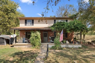 3890 Oregon Rd, Versailles, KY 40383