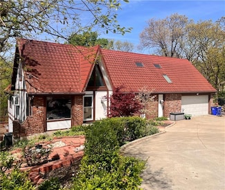 4710 Monrovia St, Shawnee, KS 66216