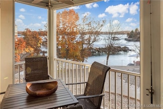 214 Regatta Bay Cir Unit 1B, Lake Ozark, MO 65049