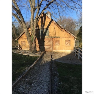 3921 Allenton Rd, Pacific, MO 63069