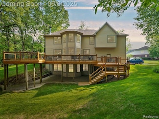 5412 Murray Ct Unit 4, Waterford, MI 48327