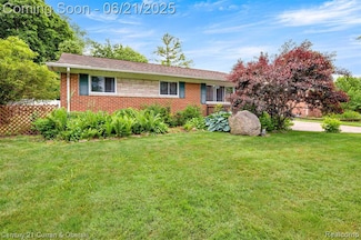 35740 Marrocco St, Clinton Township, MI 48035