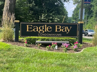707 Eagle Bay Dr, Ossining, NY 10562