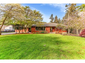 735 SE Roberts Ave, Gresham, OR 97080