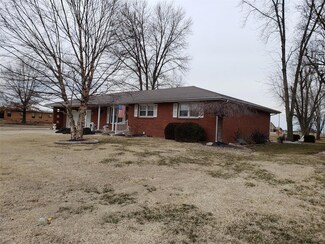 1191 Randolph St, Carlyle, IL 62231