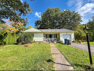 39 Alice Dr, Manchester, CT 06042