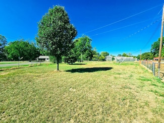 504 Gann St, Talihina, OK 74571