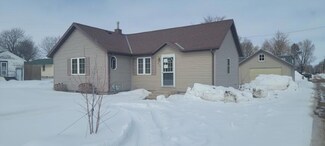 411 3rd Ave N, Lakefield, MN 56150