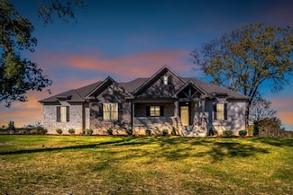 1589 John Sharp Rd, Spring Hill, TN 37174