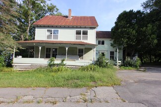 304 Main St, Winthrop, ME 04364