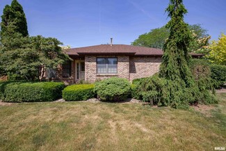 2519 E 51st St, Davenport, IA 52807