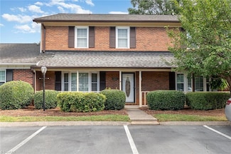 111 Chrisfield Cir, Winston Salem, NC 27104