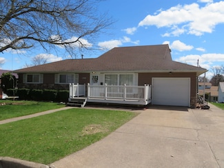 1709 E 8th St, Merrill, WI 54452