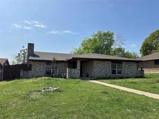 2712 Meadow Harvest Ln, Dallas, TX 75237