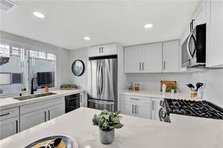 11060 El Amarillo Ave, Fountain Valley, CA 92708
