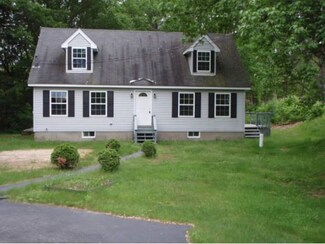 1048 Winona Rd, New Hampton, NH 03256
